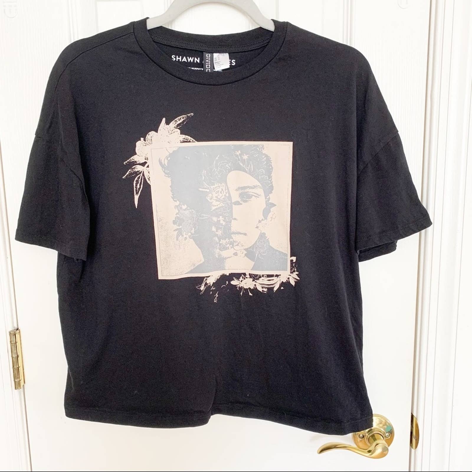 H&M Divided Black Shawn Mendes Graphic Boxy Tee S